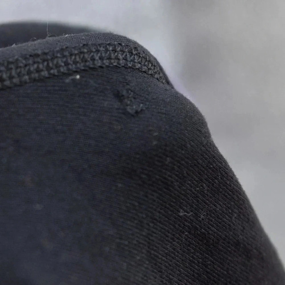 Lululemon Black cropped leggings with lilac stripes | 4 - Picture 8 of 8